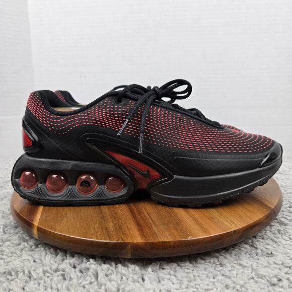 Nike Mens 10.5 Air Max DN Bred Black University Red Athletic Sneaker HV5235-002 - Picture 3 of 12